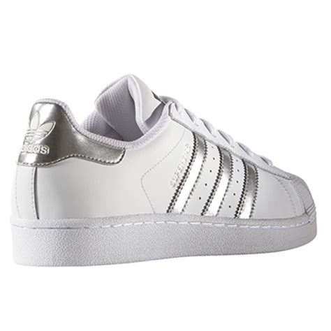 basket adidas femme original|basket Adidas femme argent.